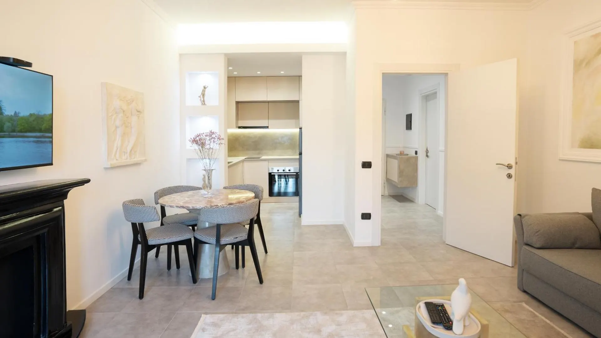 Art Central Apartment Tirana 0*,  Albanien